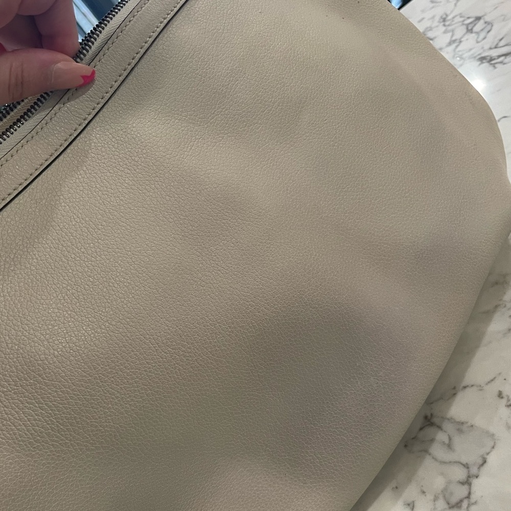 GUCCI half moon hobo bag with vintage GUCCI name logo. - Picture 14 of 15